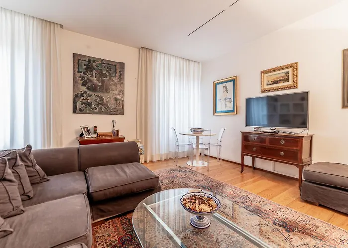 Apartment Brigitte - Fontana Di Trevi & Pantheon Rom